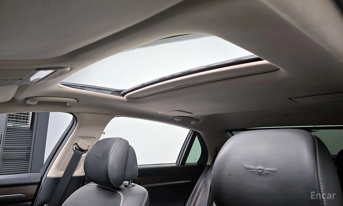 Фото 18 - Genesis G90