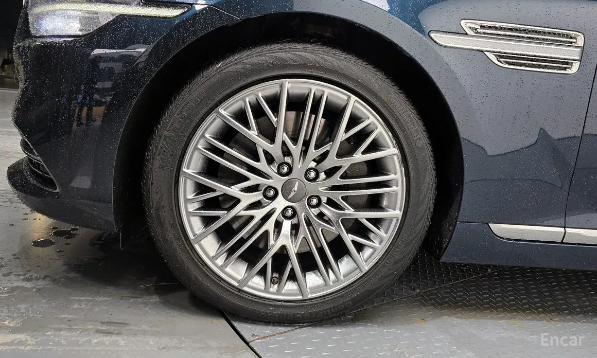 Фото 5 - Genesis G90