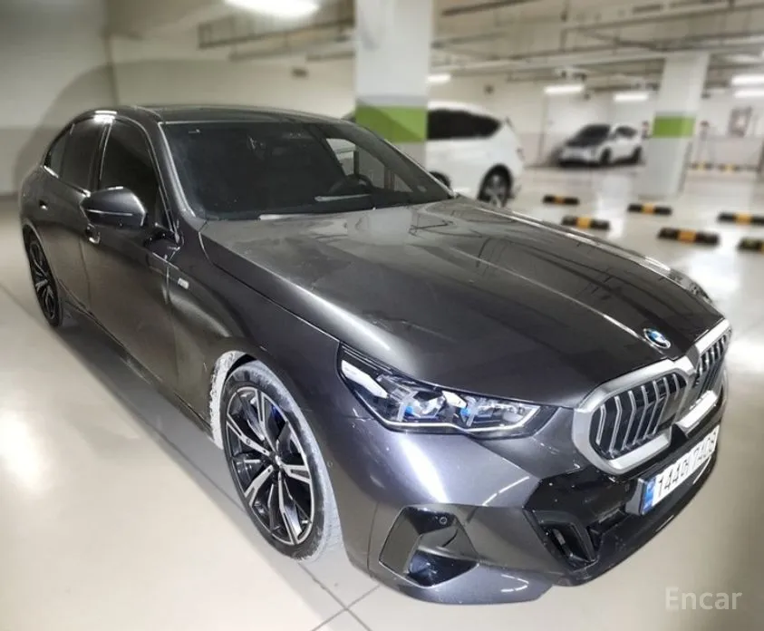 Фото 2 - BMW 5 Series