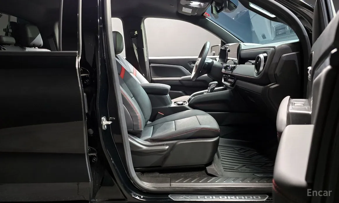 Фото 10 - Chevrolet Colorado