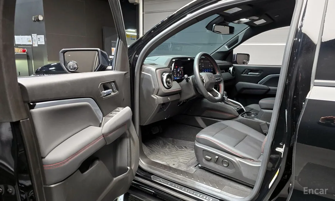 Фото 11 - Chevrolet Colorado