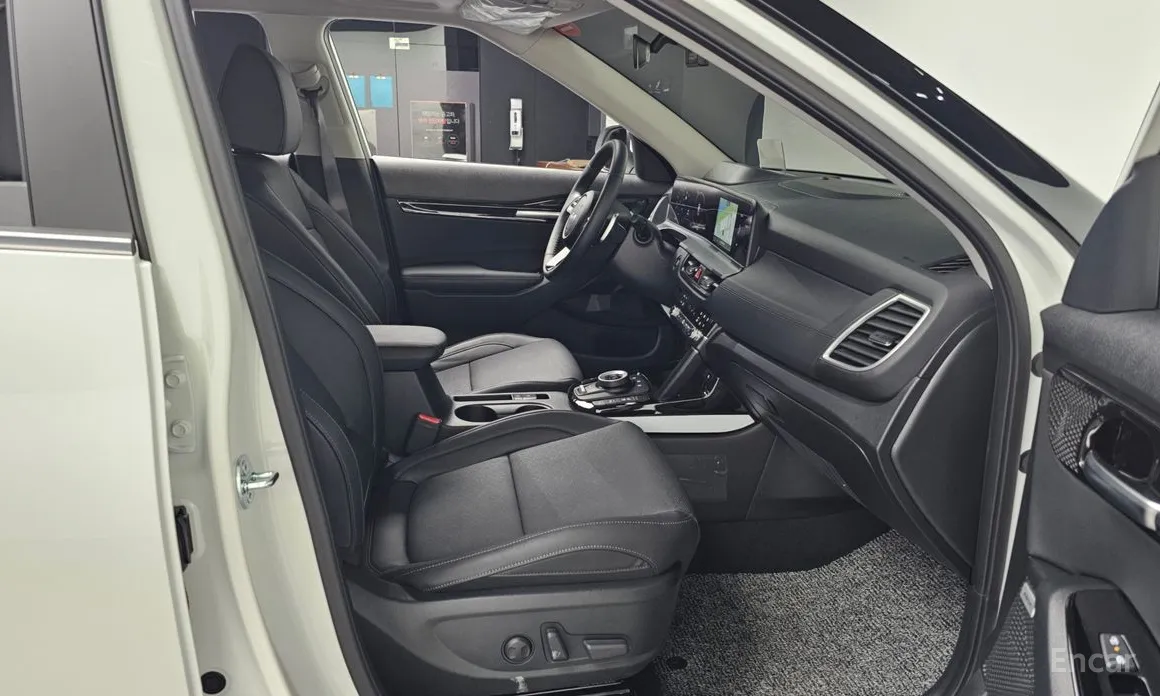 Фото 11 - Kia Seltos