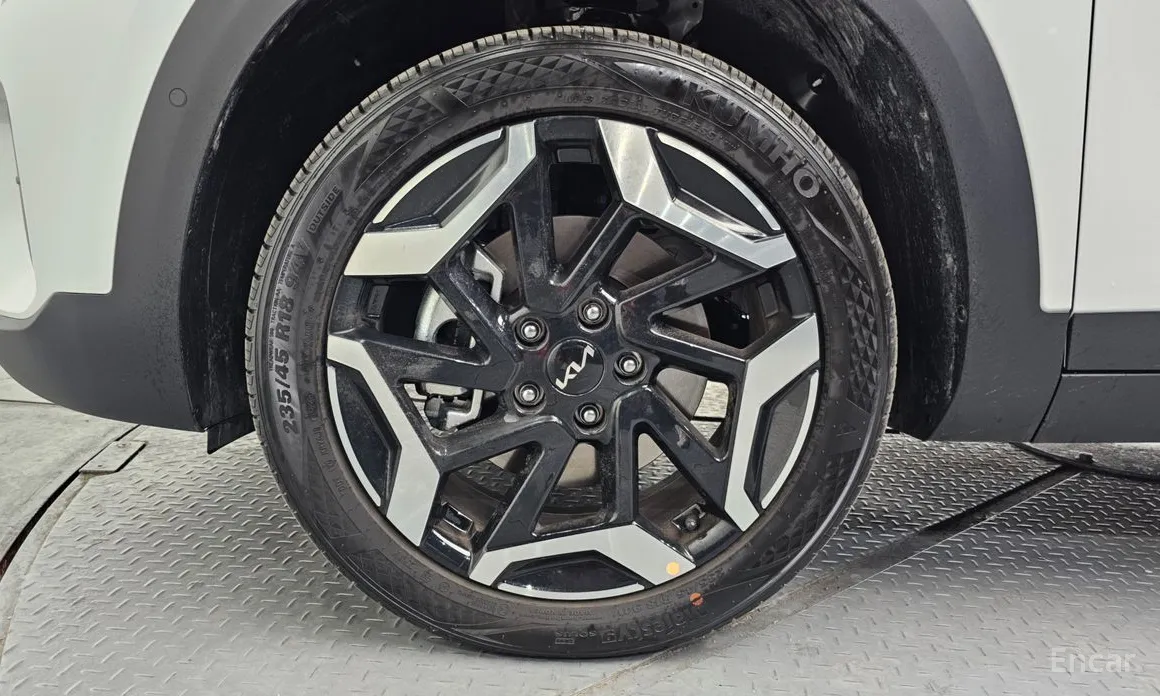 Фото 5 - Kia Seltos