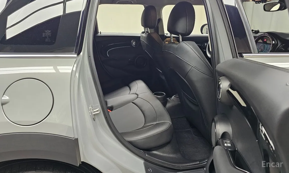 Фото 12 - Mini Cooper