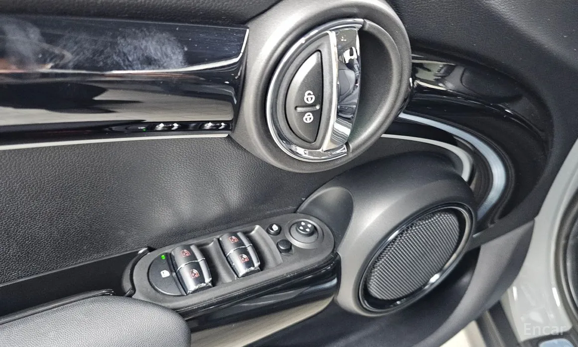 Фото 14 - Mini Cooper