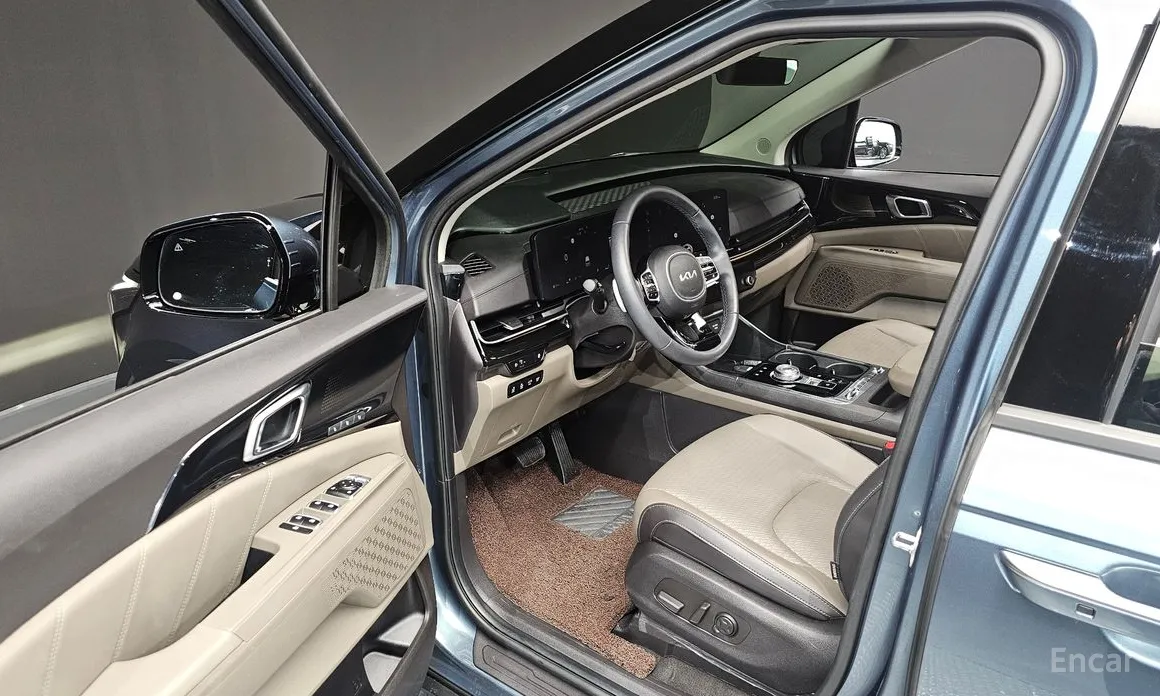 Фото 10 - Kia Carnival