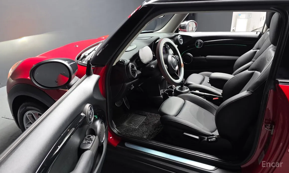 Фото 11 - Mini Cooper