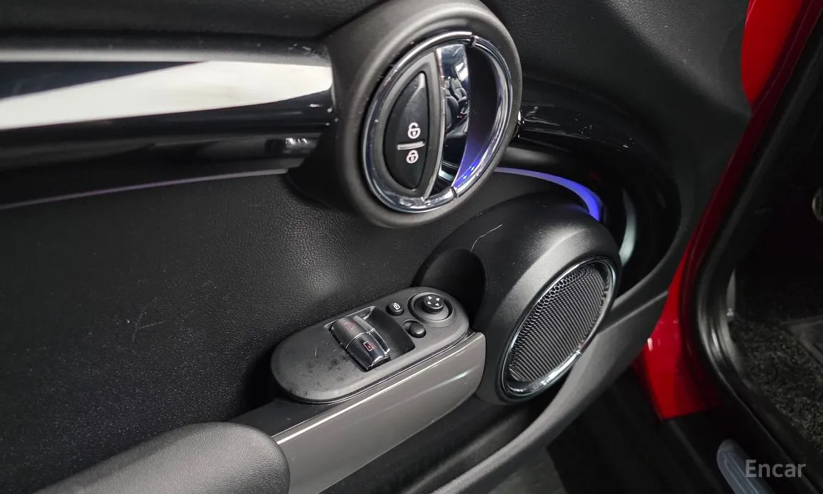 Фото 19 - Mini Cooper