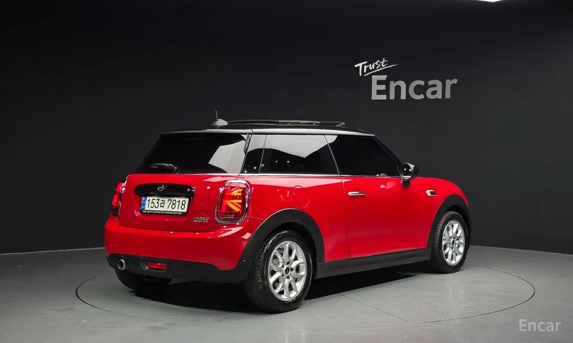 Фото 2 - Mini Cooper