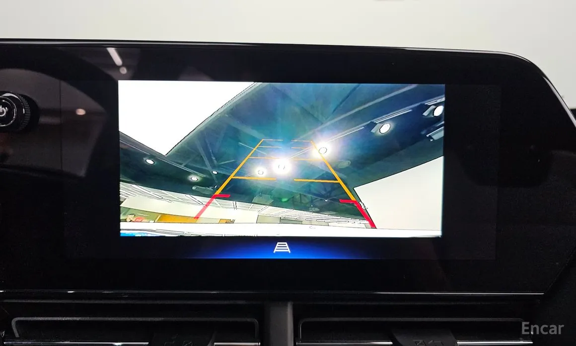 Photo 16 - Chevrolet Trax