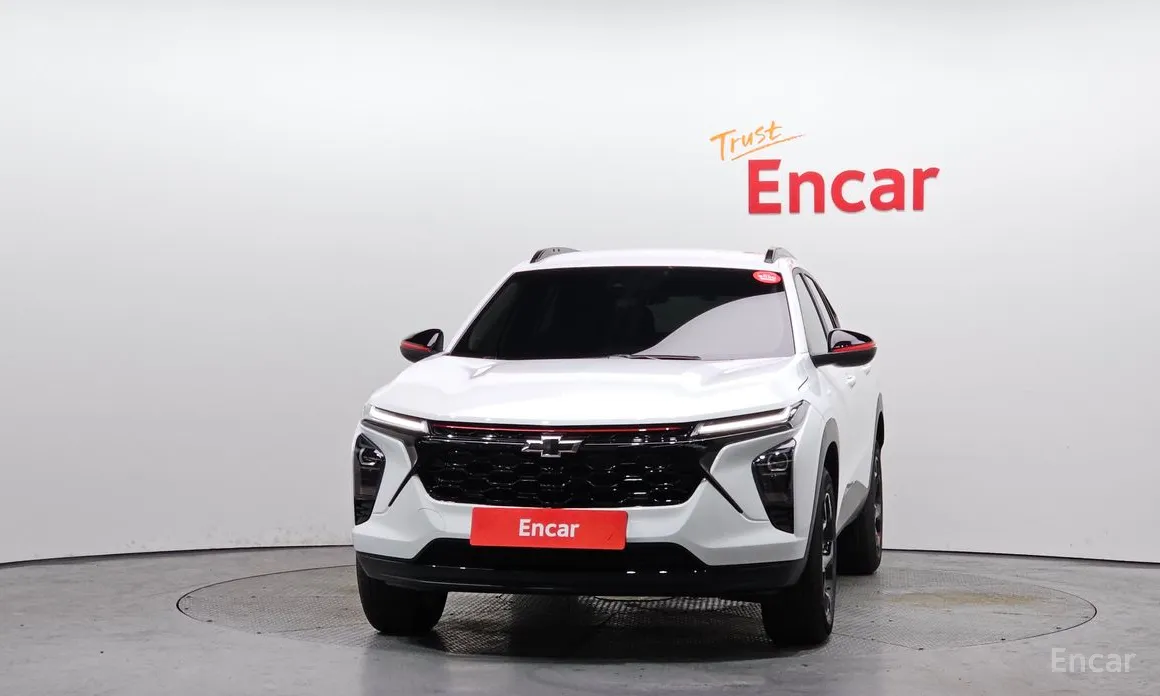 Photo 3 - Chevrolet Trax