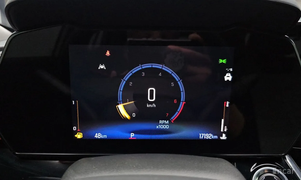 Photo 8 - Chevrolet Trax