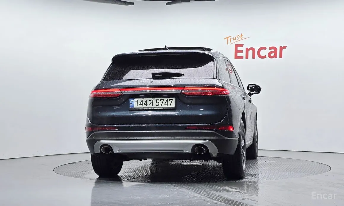 Фото 4 - Lincoln Corsair