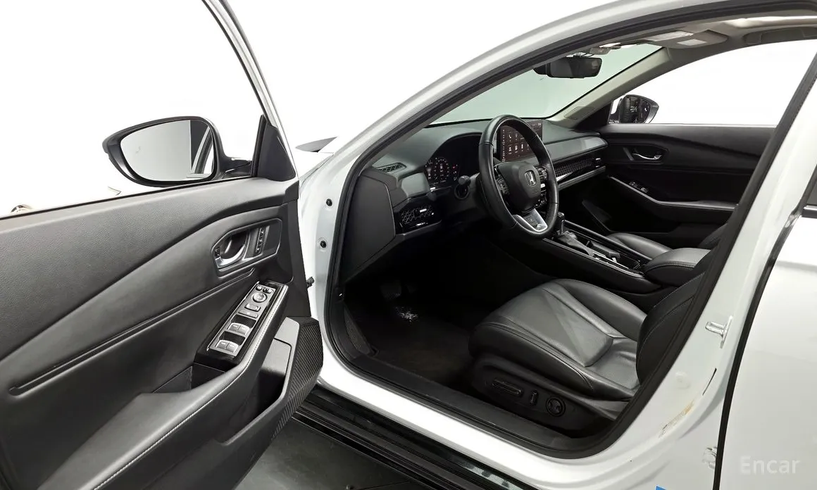 Фото 11 - Honda Accord