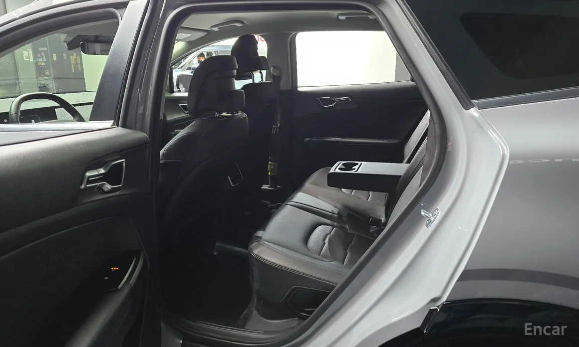 Фото 11 - Kia Sportage