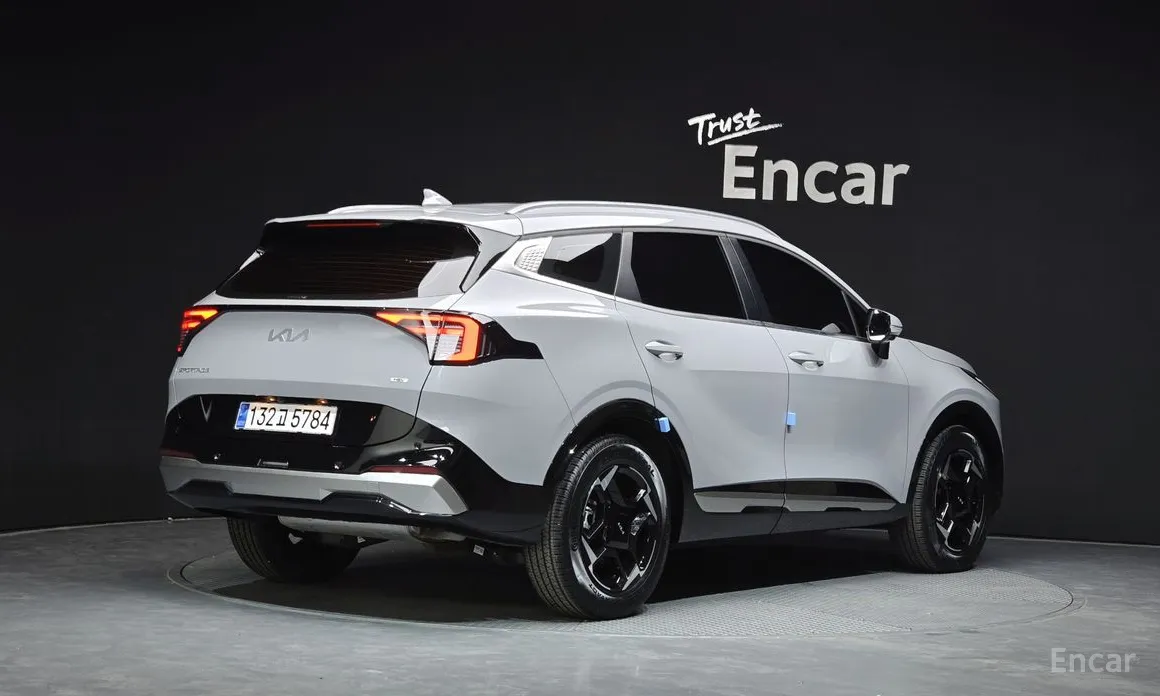 Фото 2 - Kia Sportage