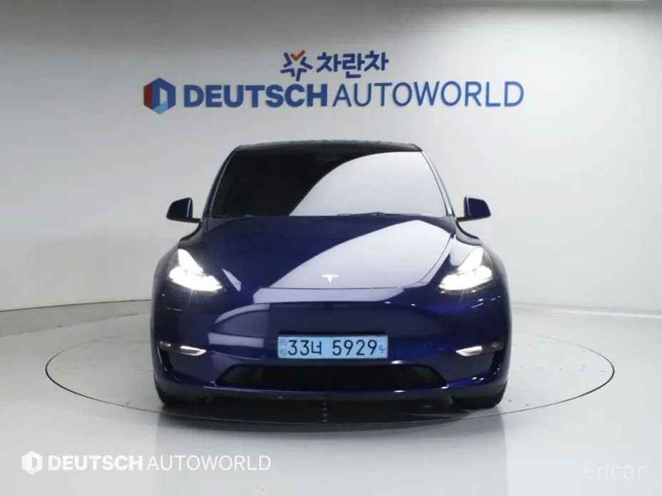 Фото 3 - Tesla Model Y