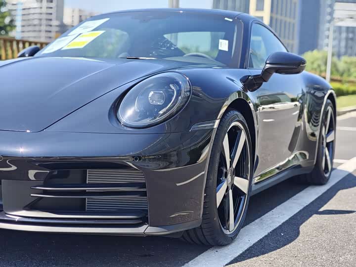 Фото 10 - Porsche 911