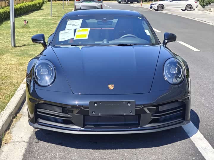 Фото 2 - Porsche 911