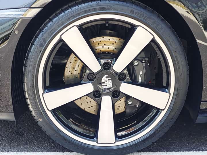 Фото 9 - Porsche 911