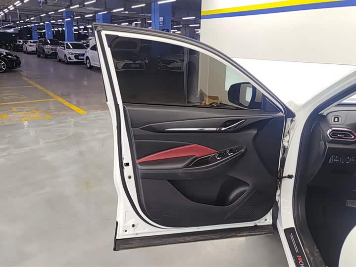 Фото 7 - Changan Oshan X5