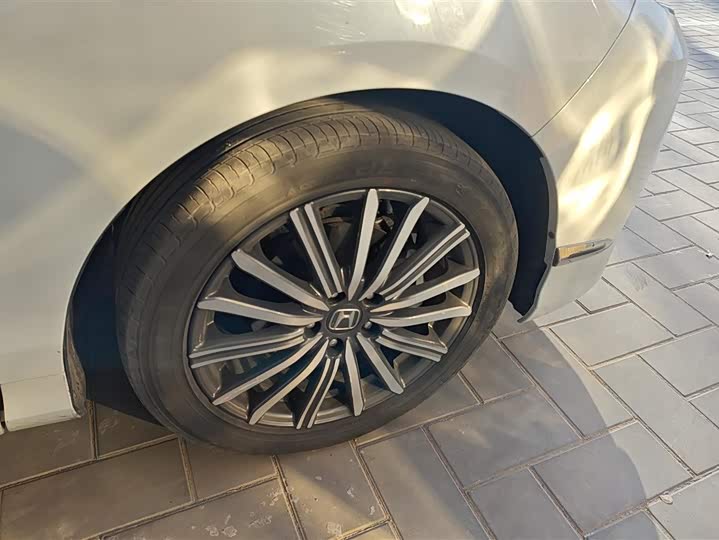 Фото 6 - Honda Elysion