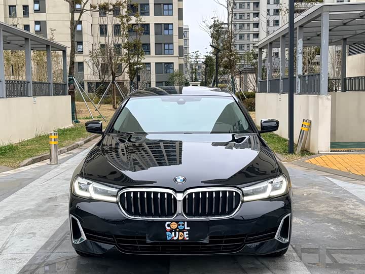 Фото 2 - BMW 5 Series