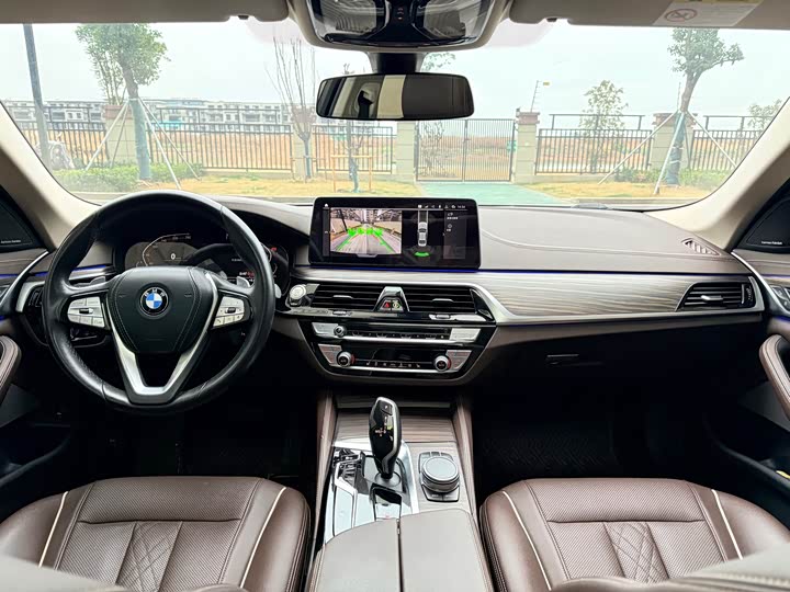 Фото 6 - BMW 5 Series