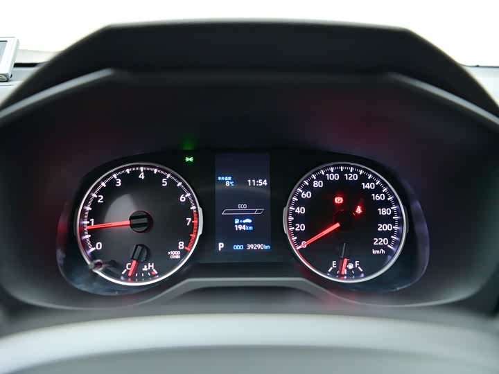 Фото 9 - Toyota RAV4