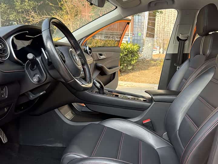 Фото 8 - MG Motor 6