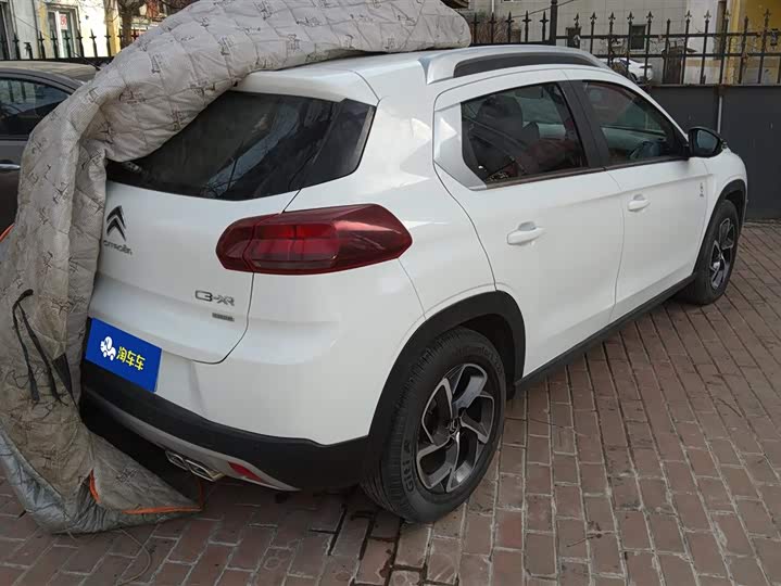 Фото 3 - Citroen C3-XR