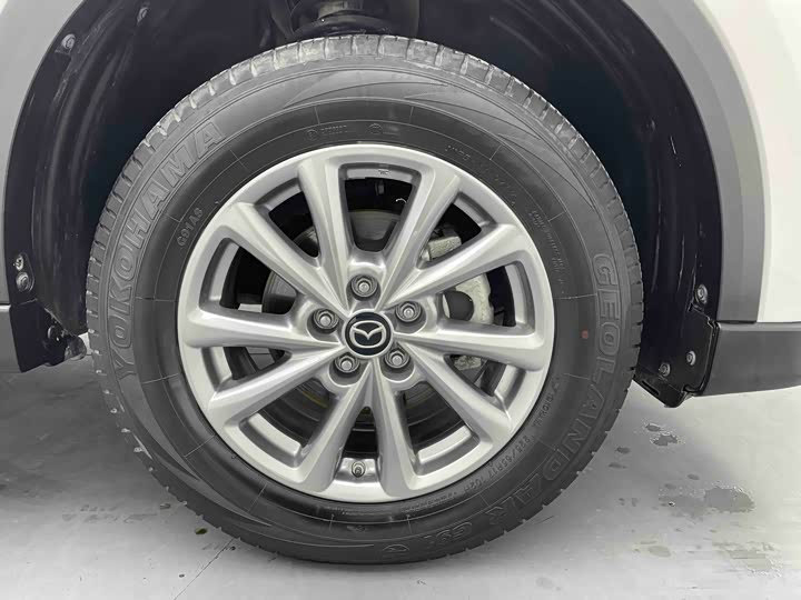 Фото 8 - Mazda CX-5