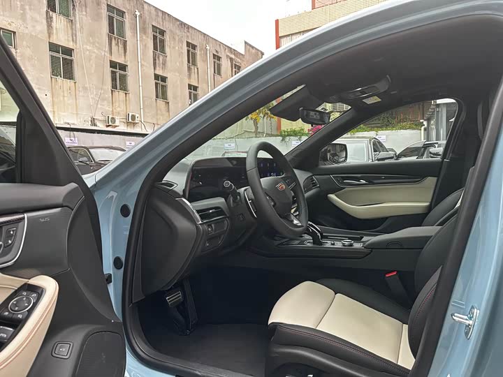 Фото 7 - Cadillac CT5