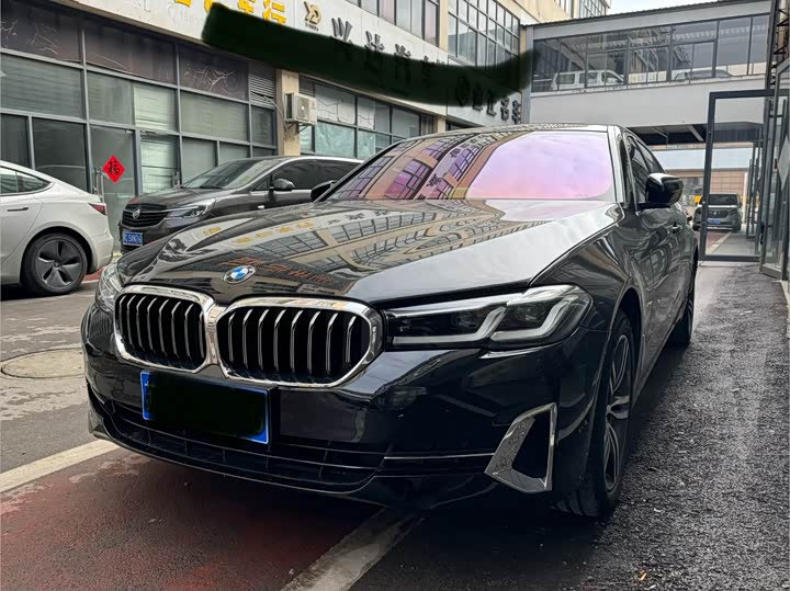 Фото 1 - BMW 5 Series