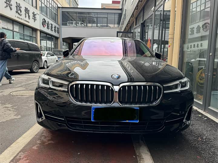 Фото 2 - BMW 5 Series