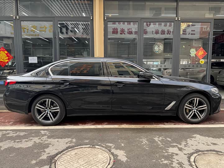 Фото 4 - BMW 5 Series