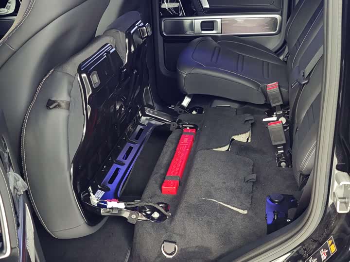 Фото 10 - Mercedes-Benz G-Class