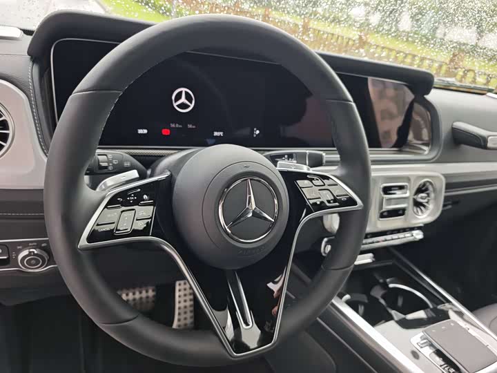 Фото 12 - Mercedes-Benz G-Class