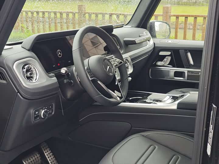 Фото 15 - Mercedes-Benz G-Class