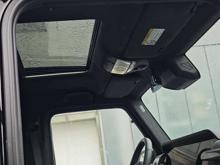 Фото 18 - Mercedes-Benz G-Class