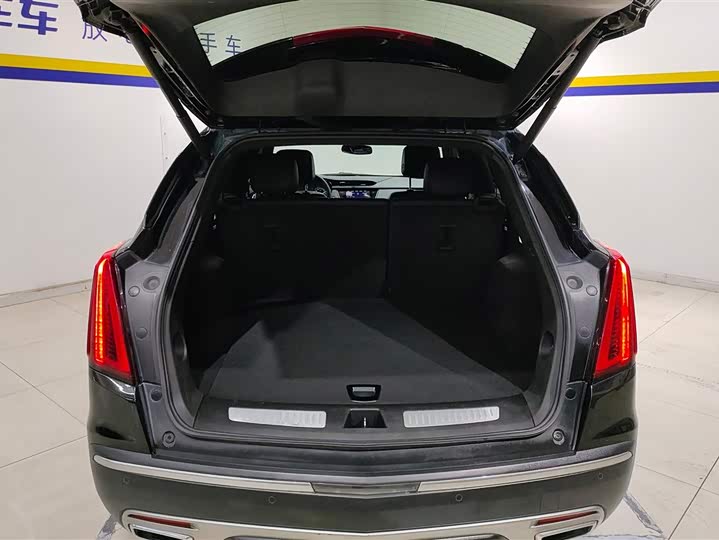 Фото 4 - Cadillac XT5