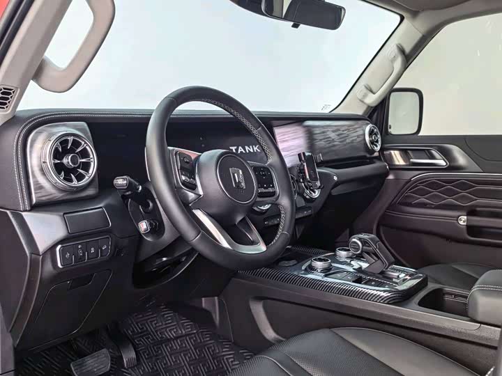 Фото 7 - Tank 300