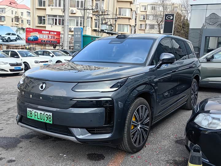 Фото 1 - Denza N9