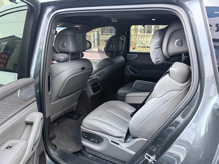 Фото 9 - Denza N9