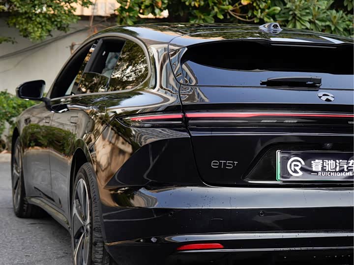 Фото 7 - Nio ET5T