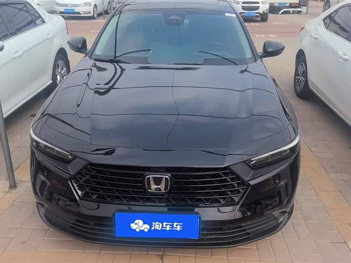 Фото 2 - Honda Accord