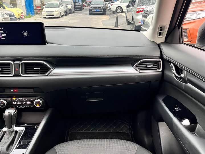 Фото 9 - Mazda CX-5