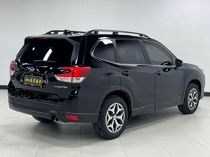 Фото 7 - Subaru Forester