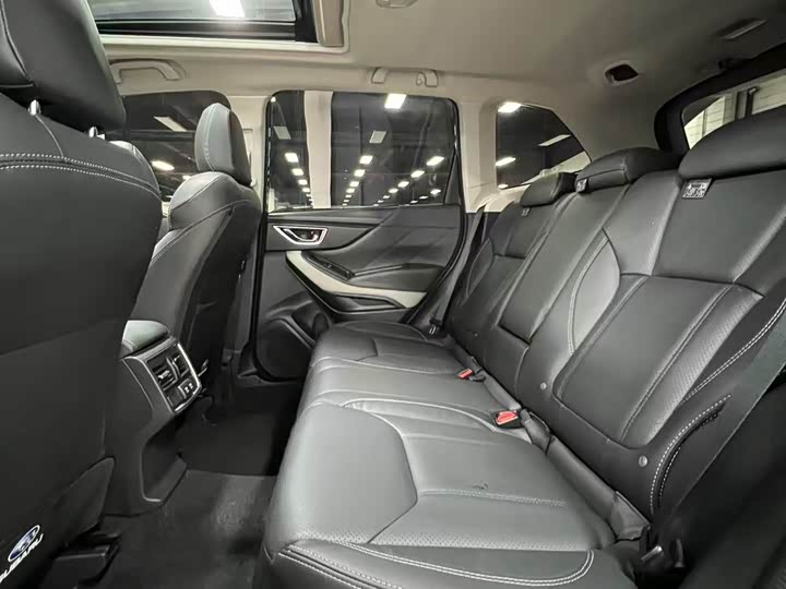 Фото 9 - Subaru Forester