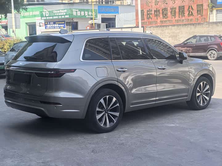 Фото 5 - LiXiang One